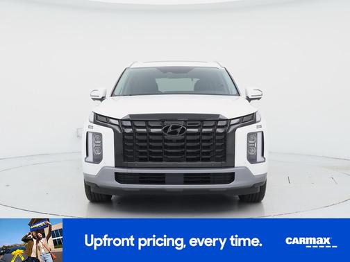 White 2023 Hyundai PALISADE Limited