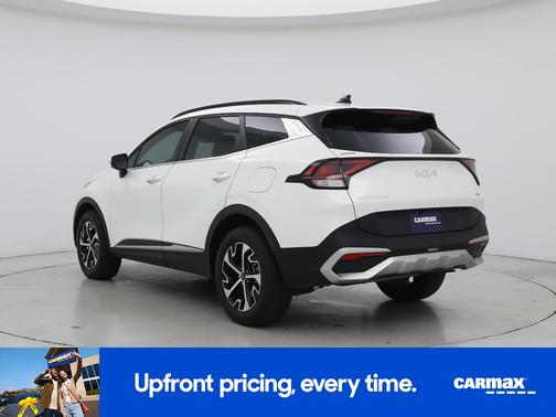 White 2024 Kia Sportage Hybrid EX
