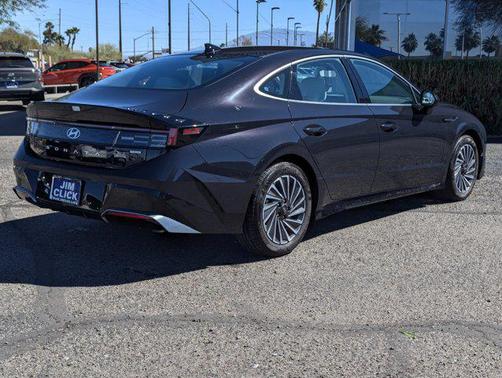 2025 Hyundai SONATA Hybrid SE