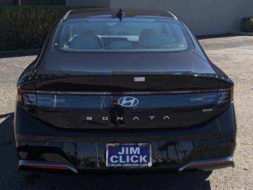 2025 Hyundai SONATA Hybrid SE