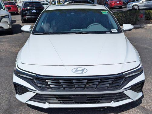 2025 Hyundai ELANTRA SEL