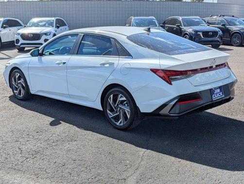 2025 Hyundai ELANTRA SEL
