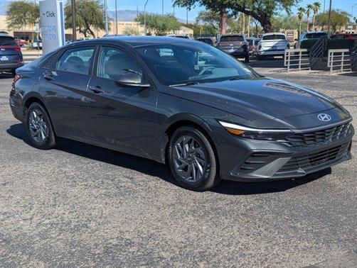 2025 Hyundai SONATA Hybrid SE