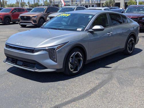 2025 Kia K4 EX