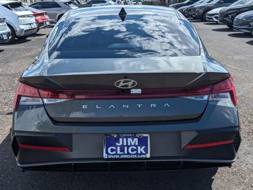 2025 Hyundai ELANTRA SEL