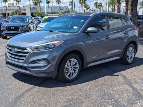 2017 Hyundai TUCSON SE