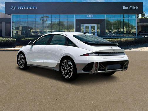 2025 Hyundai IONIQ 6 SEL