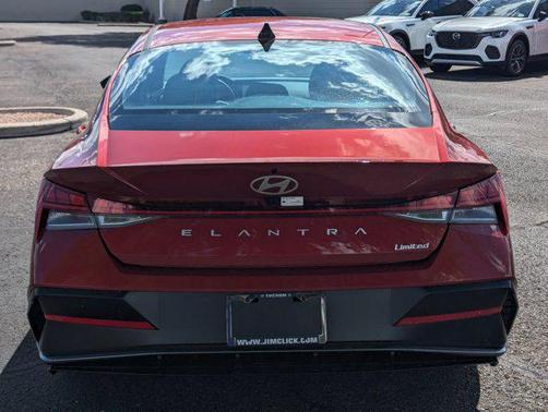 2025 Hyundai ELANTRA Limited