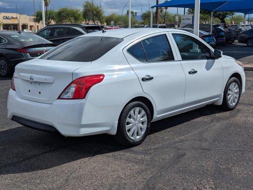 2016 Nissan Versa 1.6 S