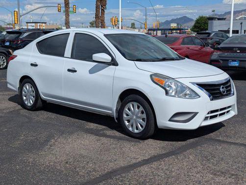 2016 Nissan Versa 1.6 S