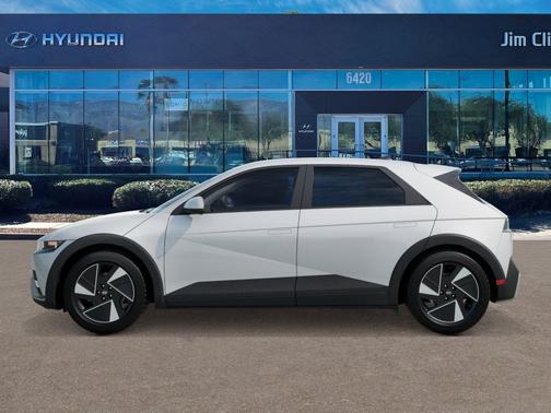 2026 Hyundai IONIQ 5 SE