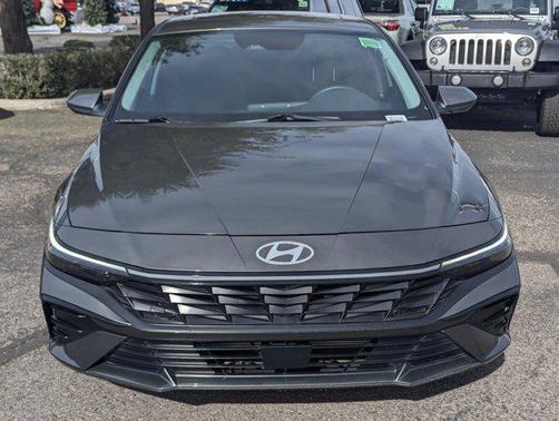 2025 Hyundai ELANTRA SEL