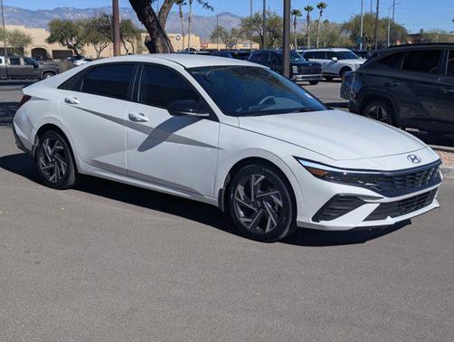 2025 Hyundai ELANTRA Sport