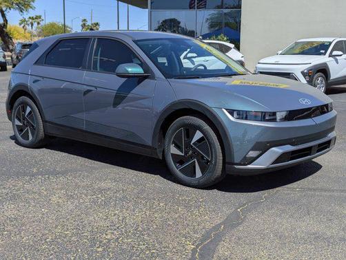 2025 Hyundai IONIQ 5 SE