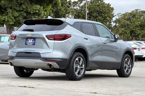 Sterling Gray Metallic 2025 Chevrolet Blazer 2LT