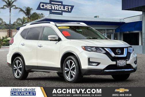 Pearl White Tricoat 2020 Nissan Rogue SV