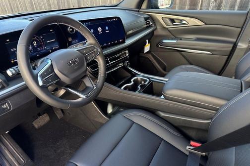 Mosaic Black Metallic 2026 Chevrolet Traverse LT