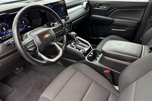Sterling Gray Metallic 2024 Chevrolet Colorado LT