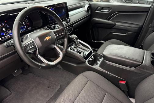 Sterling Gray Metallic 2024 Chevrolet Colorado LT