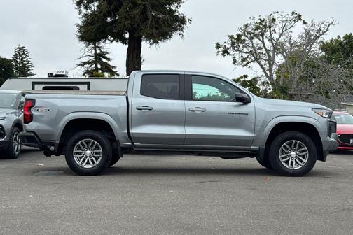Sterling Gray Metallic 2024 Chevrolet Colorado LT