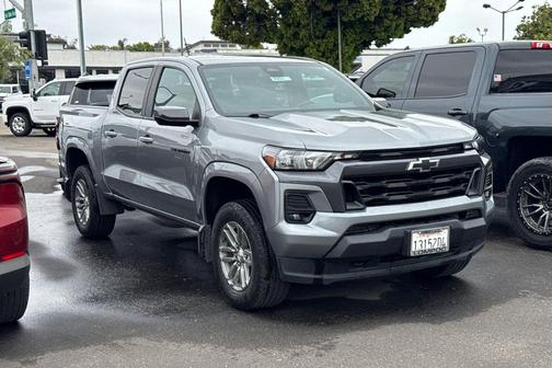 Sterling Gray Metallic 2024 Chevrolet Colorado LT