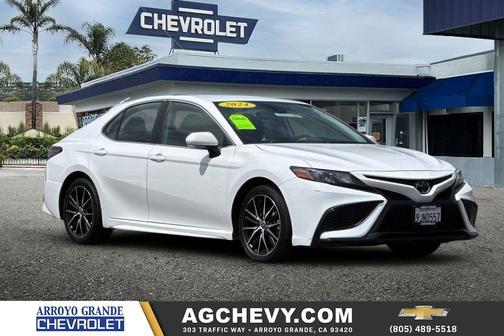 Ice Cap 2024 Toyota Camry SE