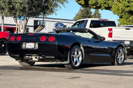 2001 Chevrolet Corvette Base
