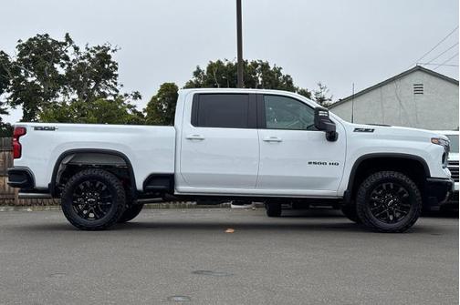 2025 Chevrolet Silverado 2500 LT