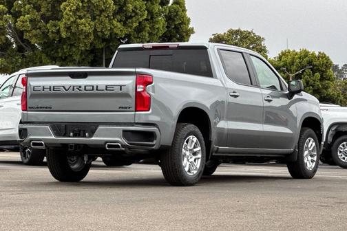 Summit White 2026 Chevrolet Silverado 1500 RST