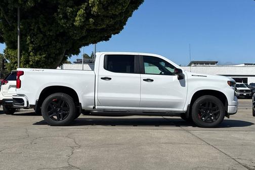 Summit White 2026 Chevrolet Silverado 1500 RST