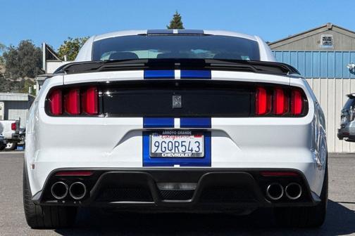 2016 Ford Shelby GT350 Base