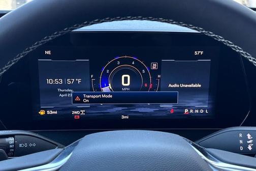 Polar White Tricoat 2026 Chevrolet Traverse AWD Z71