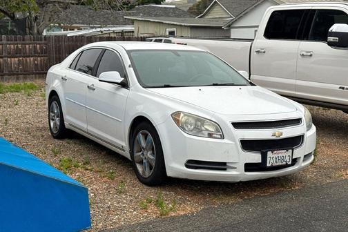 Summit White 2012 Chevrolet Malibu 2LT