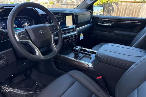 Summit White 2026 Chevrolet Silverado 1500 LT Trail Boss
