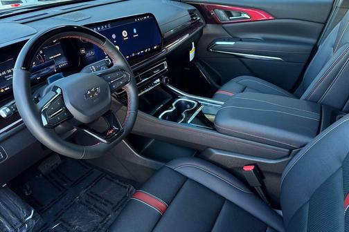 Mosaic Black Metallic 2026 Chevrolet Traverse RS