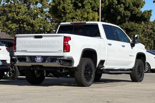 Summit White 2026 Chevrolet Silverado 2500 LTZ