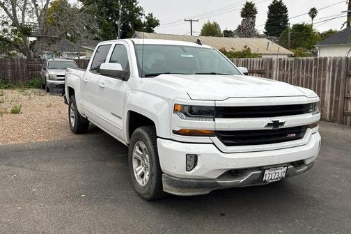 Summit White 2018 Chevrolet Silverado 1500 2LT