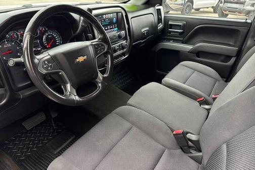 Summit White 2018 Chevrolet Silverado 1500 2LT