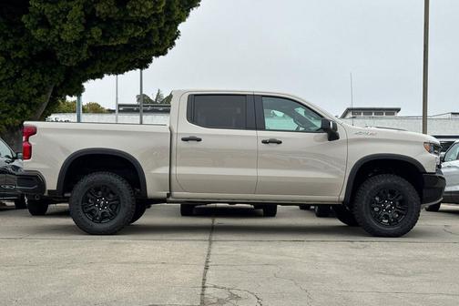 White Sands 2026 Chevrolet Silverado 1500 ZR2