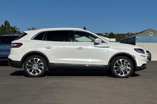 2023 Lincoln Nautilus Reserve