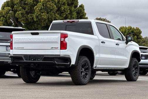 Summit White 2026 Chevrolet Silverado 1500 ZR2