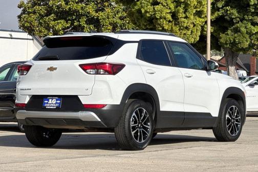 Summit White 2025 Chevrolet Trailblazer LT