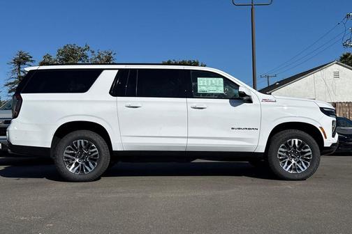 2026 Chevrolet Suburban Z71, 4WD