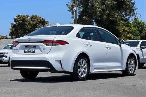 White 2022 Toyota Corolla LE