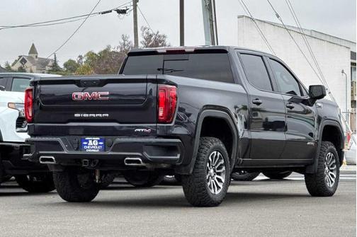 2022 GMC Sierra 1500 AT4