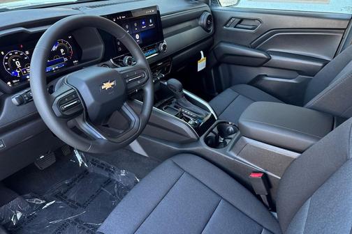 Summit White 2026 Chevrolet Colorado WT