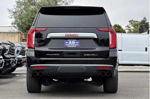 2022 GMC Yukon XL Denali