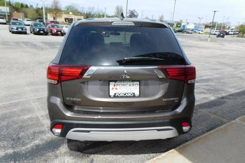 Brown 2019 Mitsubishi Outlander SE