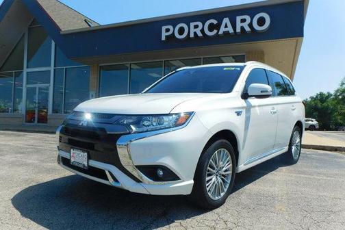 Diamond White Pearl 2022 Mitsubishi Outlander PHEV SEL