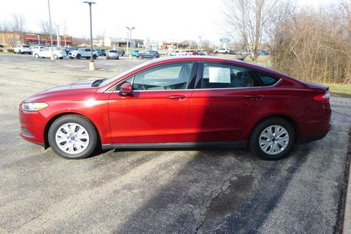 Red 2014 Ford Fusion S